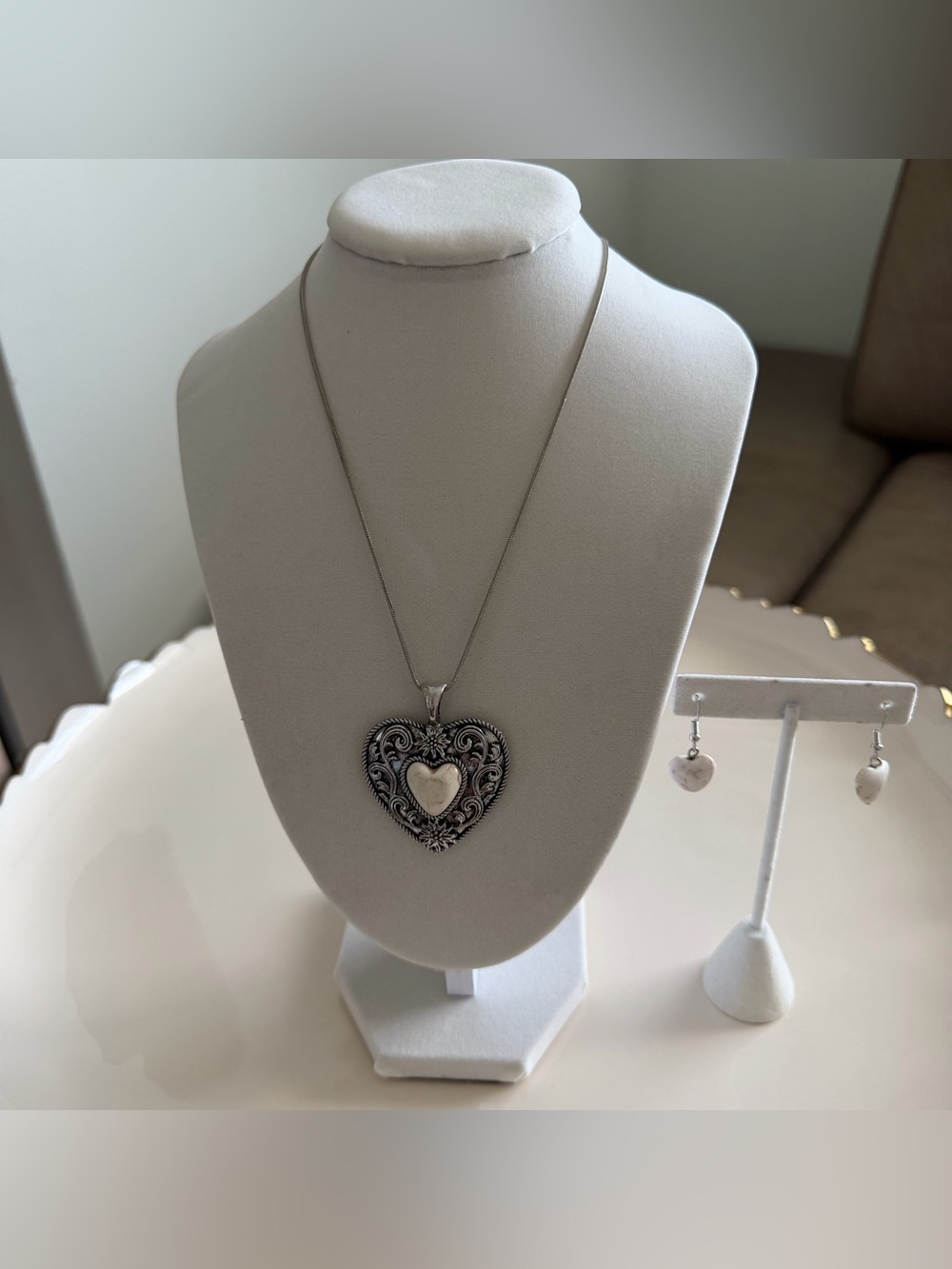 Paparazzi Wholeheartedly Whimsical White Heart Necklace Set